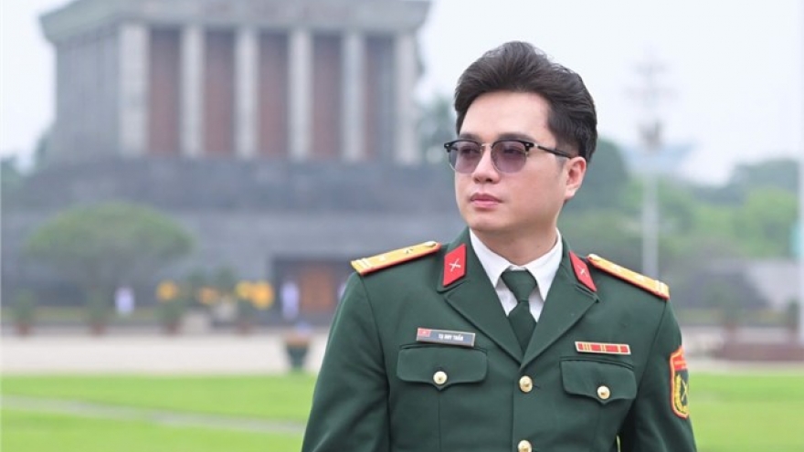 Tạ Duy Tuấn - Hạnh phúc là nhạc sĩ khoác áo lính